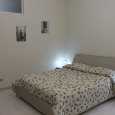 Leonessa Di Puglia 2* Altamura